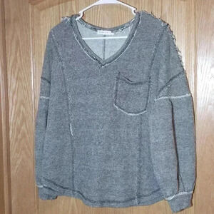 Mustard Seed women's Small partial raw seam 1 pocket pullover sweater breathable